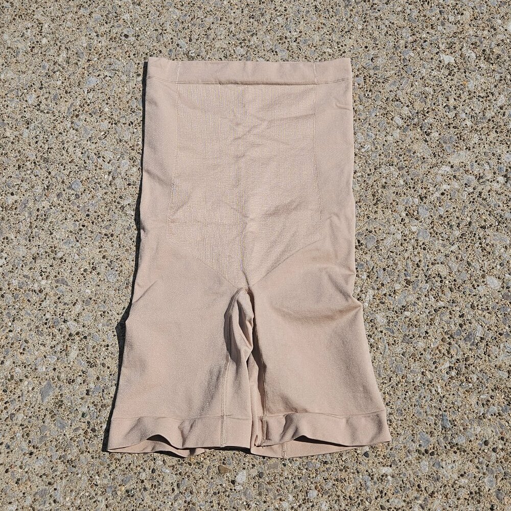 Med Banana Republic Shapewear Boyshorts Nylon Spandex Nude Beige Tummy Control